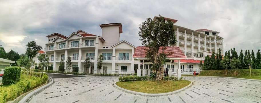 Hotel Casuarina@Kuala Kangsar Kültér fotó