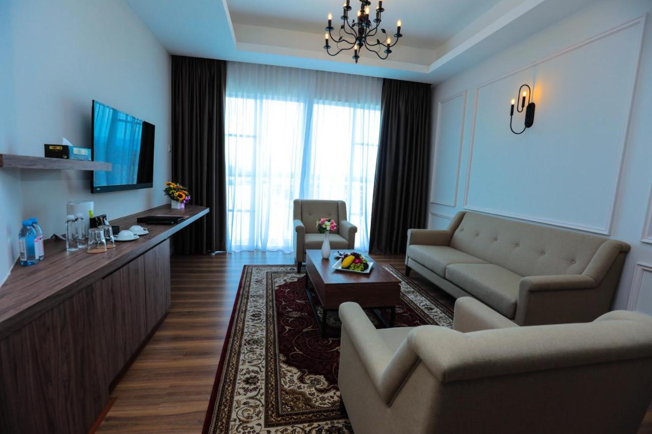 Hotel Casuarina@Kuala Kangsar Kültér fotó