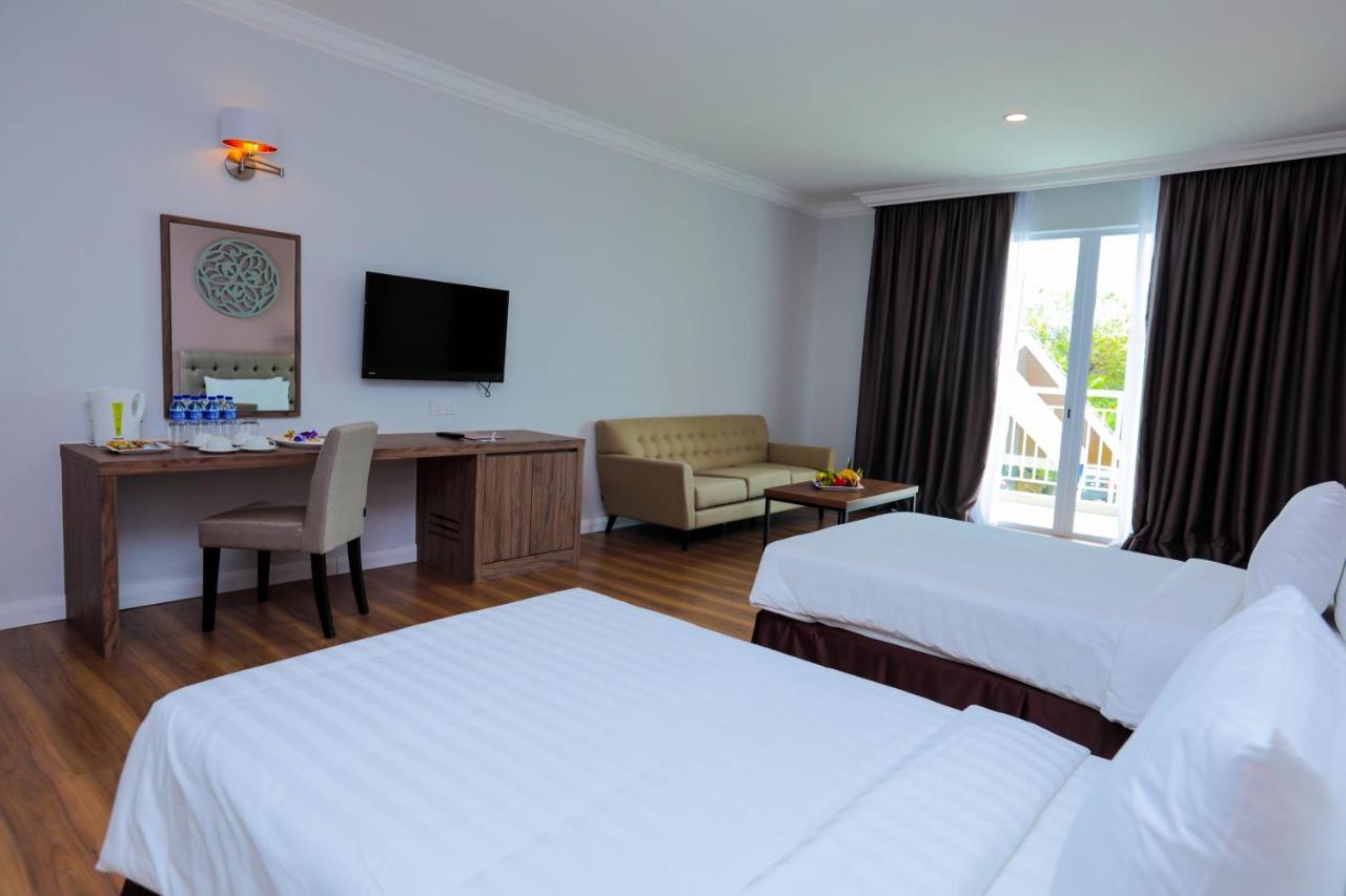 Hotel Casuarina@Kuala Kangsar Kültér fotó