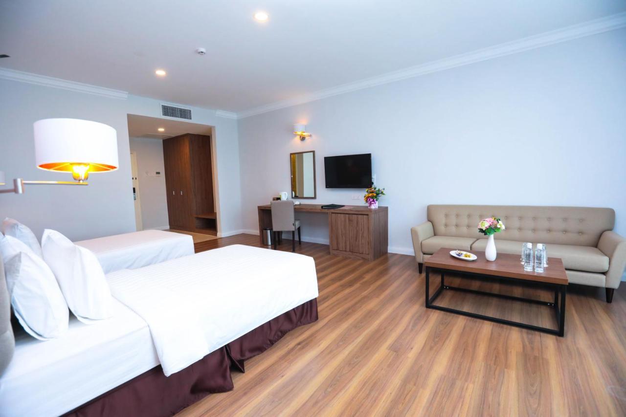 Hotel Casuarina@Kuala Kangsar Kültér fotó